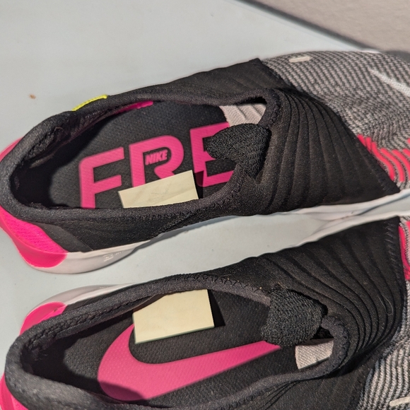 Nike Free RN Flyknit 3.0 Men's Size 8 US Pink Black Athletic Shoes - Picture 5 of 6